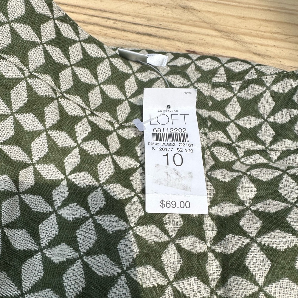 BNWT LOFT Skirt